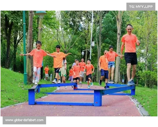 广州户外运动节全民健身社区运动会暨中国现代五项大众障碍跑广州站精彩举办